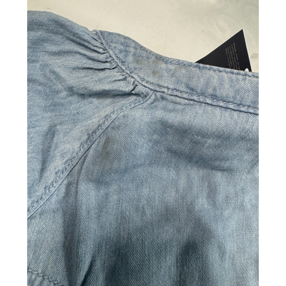 Universal Thread Women's Poet Button Down Denim Shirt Light Wash Size S NWT - Picture 6 of 6
